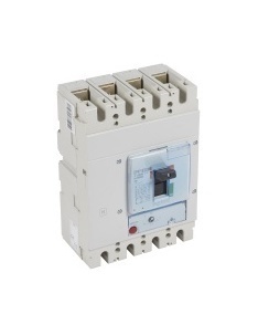 Legrand DPX³, 70кА, 4P, 800А